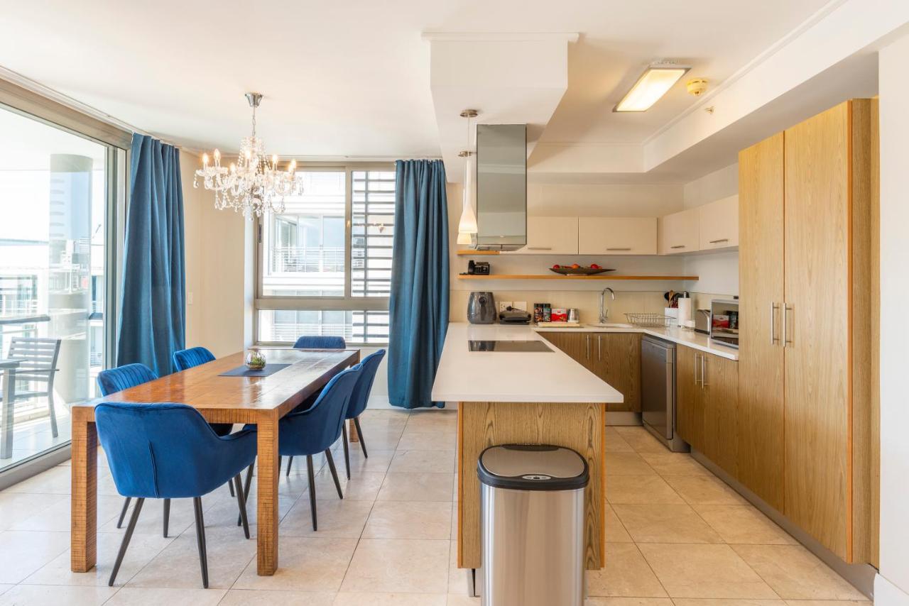 V&A Waterfront Luxury Apartments By Mcstay Kaapstad Buitenkant foto
