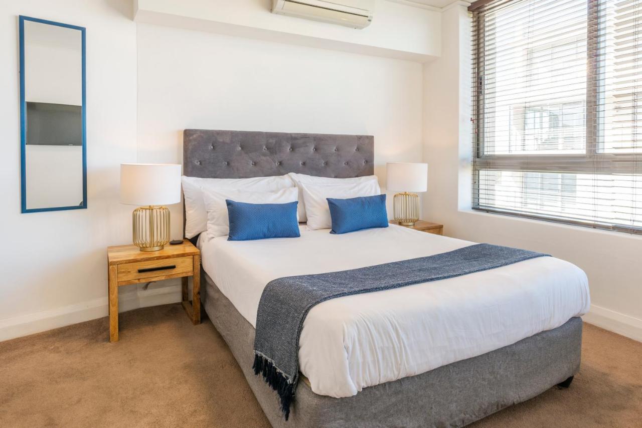 V&A Waterfront Luxury Apartments By Mcstay Kaapstad Buitenkant foto