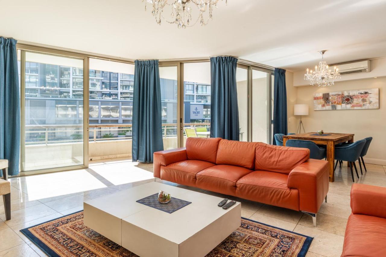V&A Waterfront Luxury Apartments By Mcstay Kaapstad Buitenkant foto