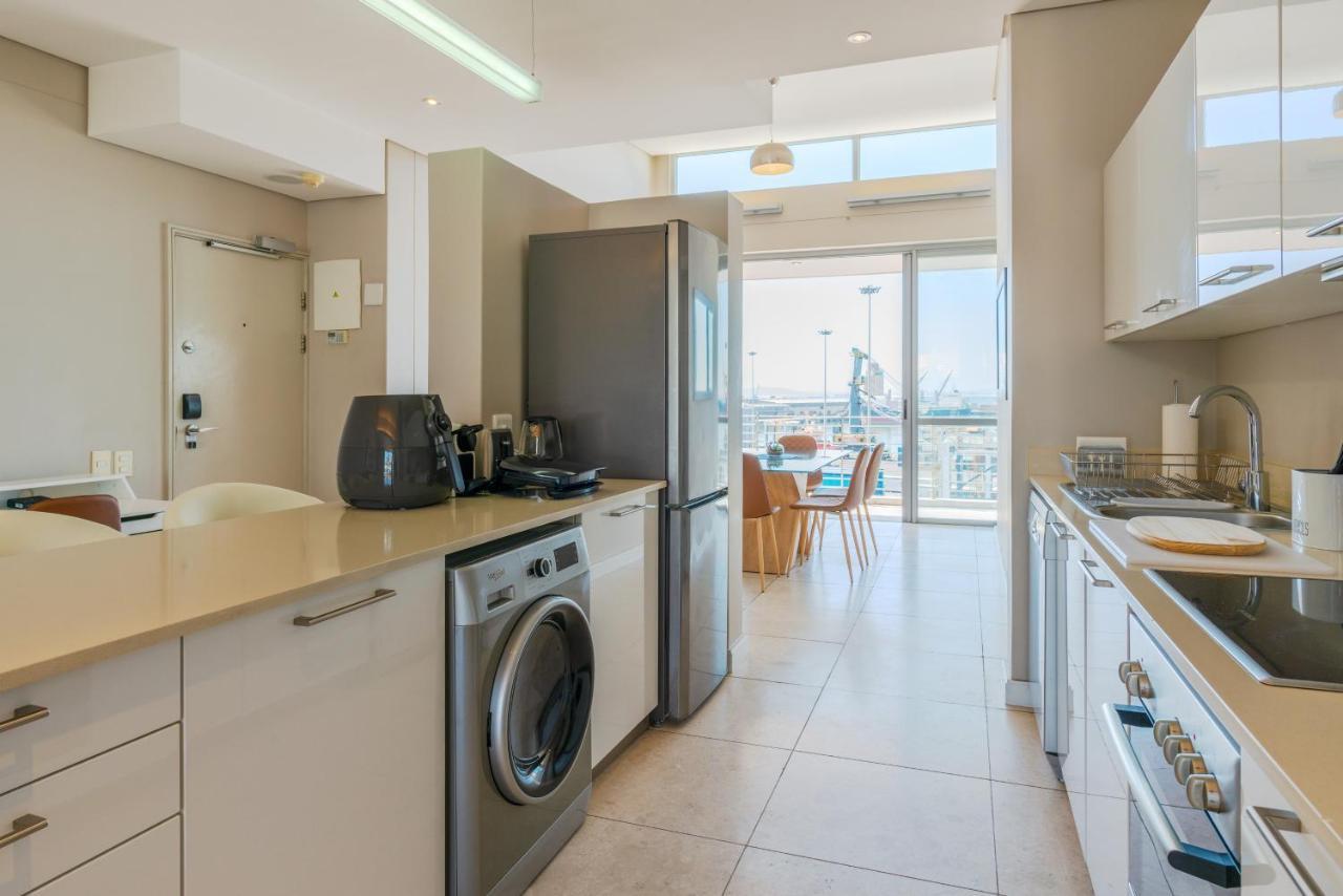 V&A Waterfront Luxury Apartments By Mcstay Kaapstad Buitenkant foto