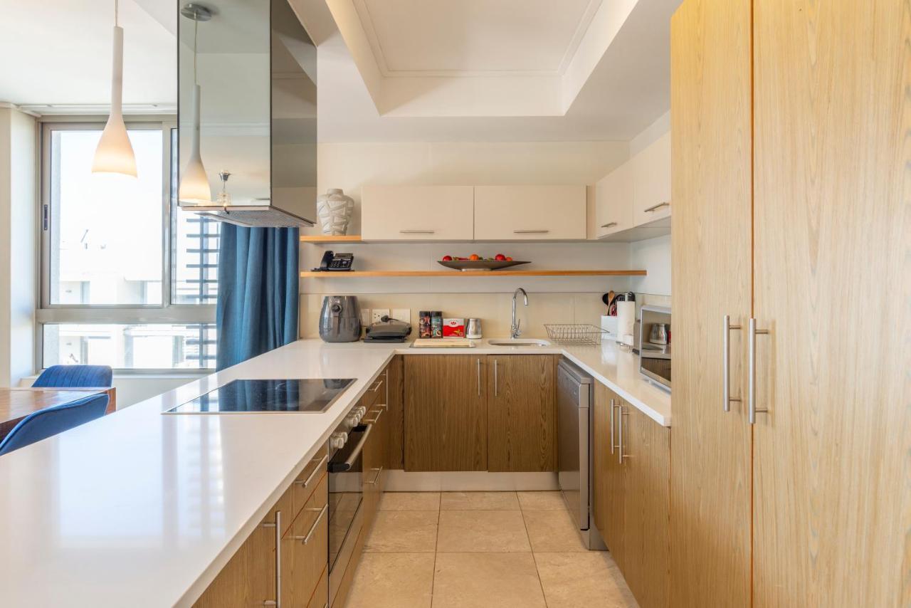 V&A Waterfront Luxury Apartments By Mcstay Kaapstad Buitenkant foto