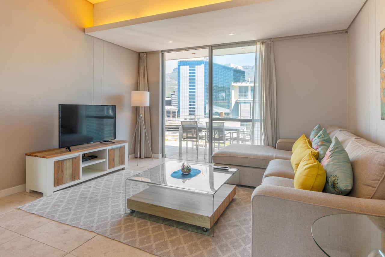 V&A Waterfront Luxury Apartments By Mcstay Kaapstad Buitenkant foto