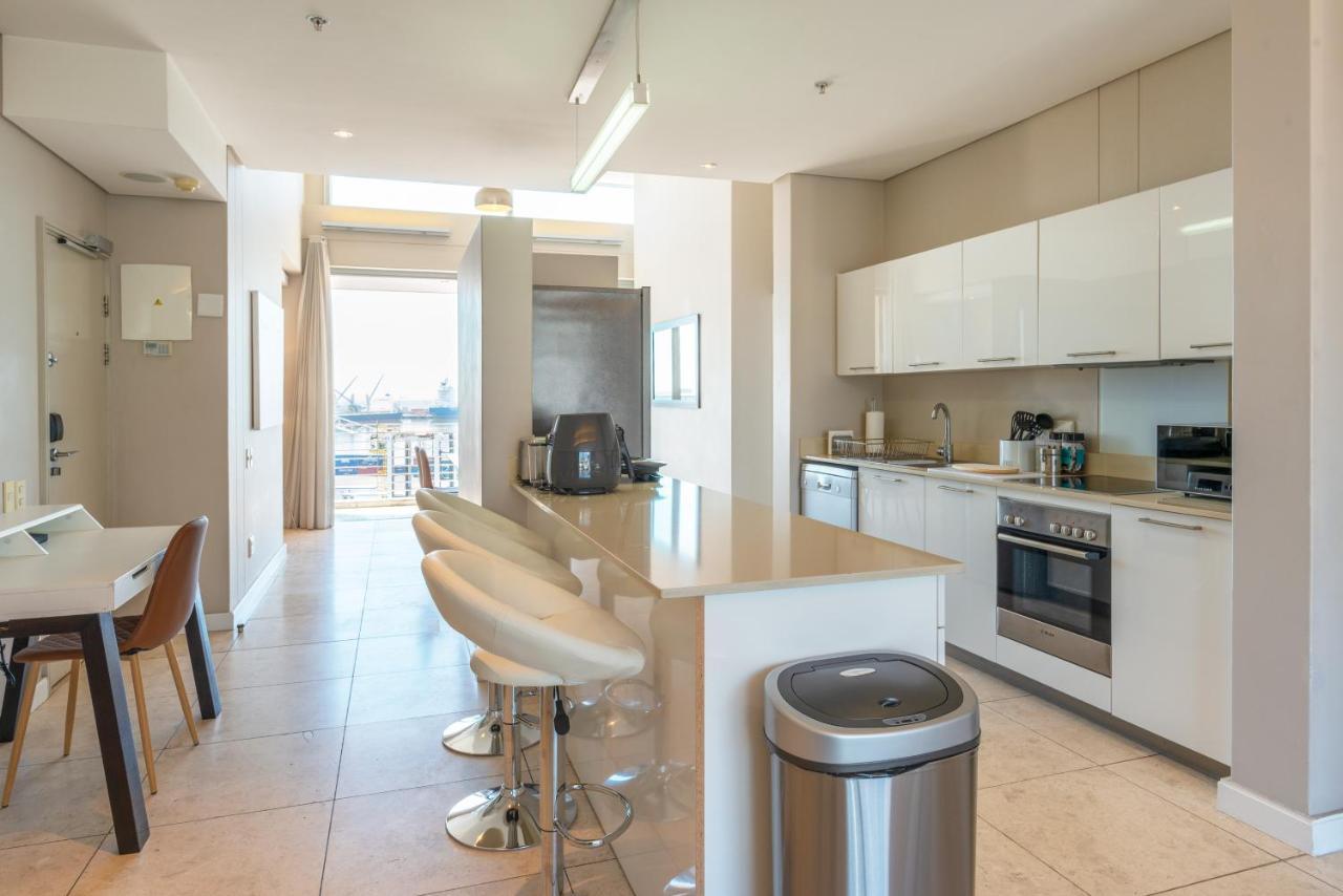 V&A Waterfront Luxury Apartments By Mcstay Kaapstad Buitenkant foto