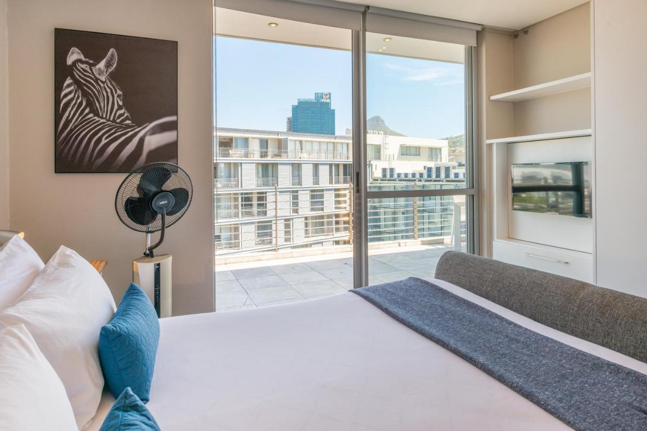 V&A Waterfront Luxury Apartments By Mcstay Kaapstad Buitenkant foto