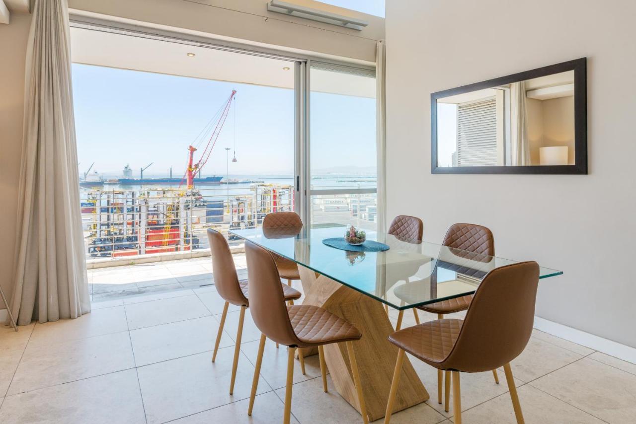 V&A Waterfront Luxury Apartments By Mcstay Kaapstad Buitenkant foto