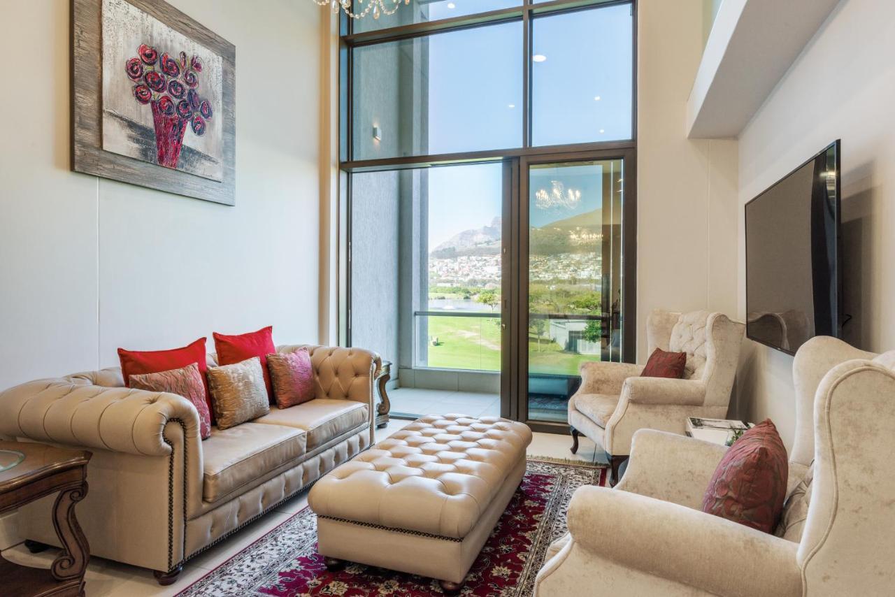 V&A Waterfront Luxury Apartments By Mcstay Kaapstad Buitenkant foto