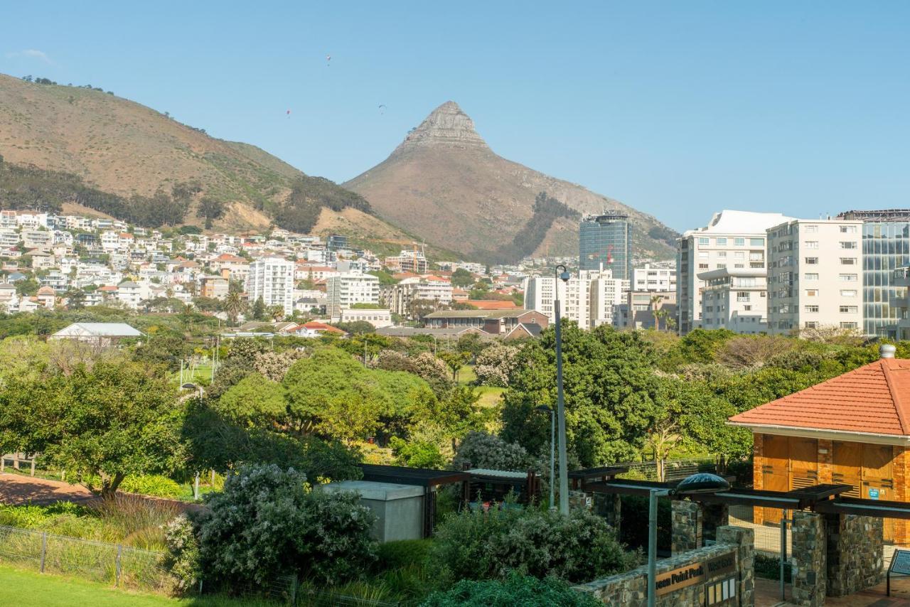 V&A Waterfront Luxury Apartments By Mcstay Kaapstad Buitenkant foto
